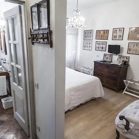 Villino Di Porporano Alojamento de Acomodação e Pequeno-almoço Parma