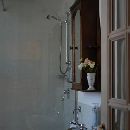 Bed & Breakfast Villino Di Porporano 4*