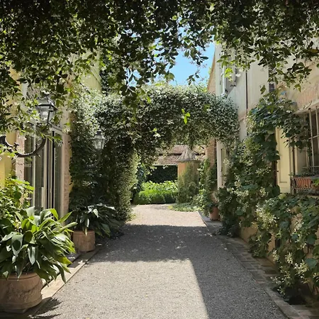 Panzió Villino Di Porporano Parma