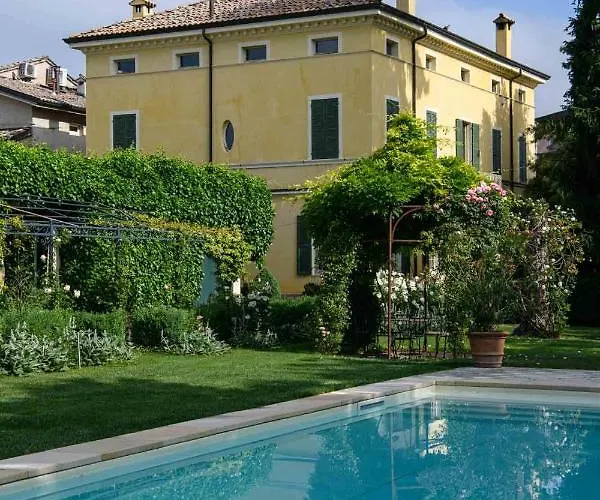 Bed & Breakfast Villino Di Porporano 4*
